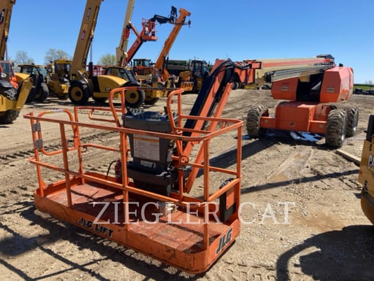 Jlg Industries, Inc. 660SJ, Articulated Boom Lift, 3547 hours, S/N: 0300213684, 2016 - Image 4
