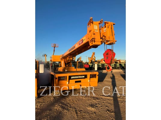 Broderson Crane IC200-3H, Rough Terrain Crane, 2003 hours, S/N: 215878200, 2011 - Image 2
