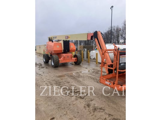 Jlg Industries, Inc. 800AJ, Articulated Boom Lift, 1808 hours, S/N: 0300187397, 2014 - Image 1