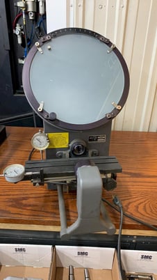 Microvu #500HP, comparator, 117 Volts, 3 Amps, 50-60 CPS, S/N 24740 - Image 1