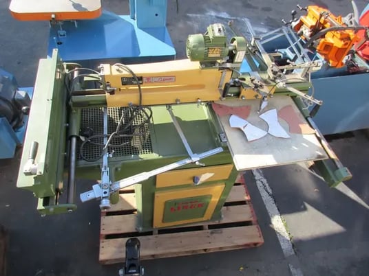 Ovic Super Lince Shoemaking / pattern grading machine - Image 2