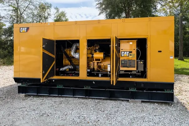 750 KW Caterpillar #C27, diesel generator, sound attenuated enclosure, 277/480 Volts, 2013 - Image 3