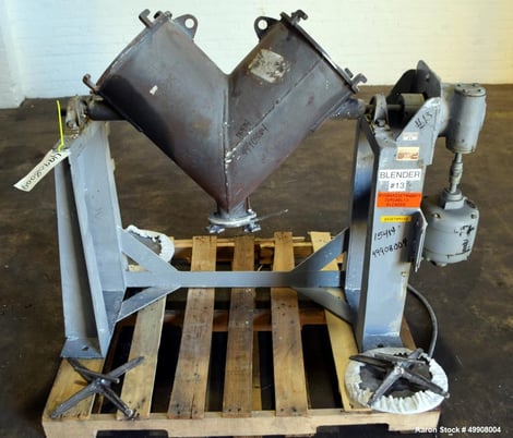 1 cu.ft. Patterson, Carbon Steel twin shell dry blender, 300 lbs./cu.ft., (2) 10" diameter charge ports, 3/4 - Image 1