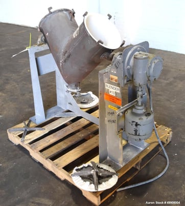 1 cu.ft. Patterson, Carbon Steel twin shell dry blender, 300 lbs./cu.ft., (2) 10" diameter charge ports, 3/4 - Image 2