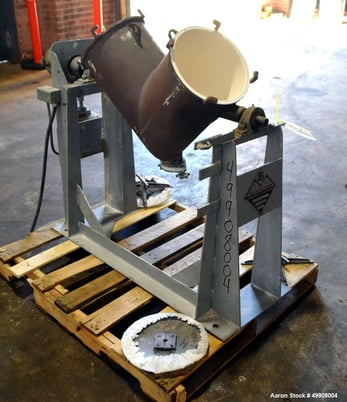 1 cu.ft. Patterson, Carbon Steel twin shell dry blender, 300 lbs./cu.ft., (2) 10" diameter charge ports, 3/4 - Image 4