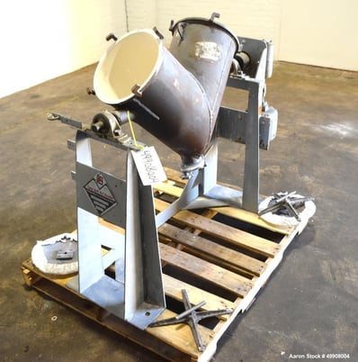 1 cu.ft. Patterson, Carbon Steel twin shell dry blender, 300 lbs./cu.ft., (2) 10" diameter charge ports, 3/4 - Image 5