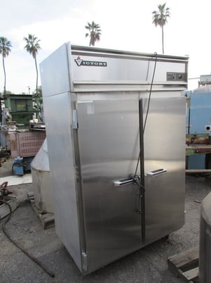 Victory 2-door commercial refrigerator - Image 1