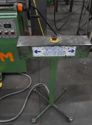 1-1/4" Langbow #TM32-2M, twin head hydraulic bender, 72" C-C, pedestal mounted palm buttons, from recent - Image 2