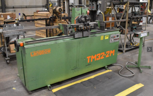 1-1/4" Langbow #TM32-2M, twin head hydraulic bender, 72" C-C, pedestal mounted palm buttons, from recent - Image 3