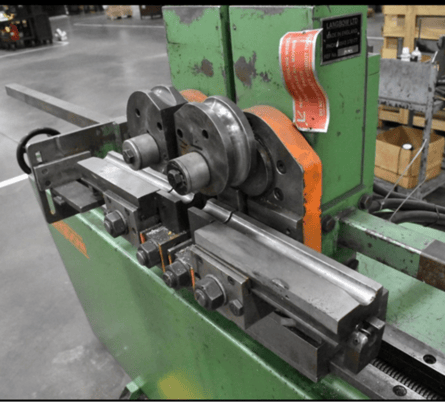 1-1/4" Langbow #TM32-2M, twin head hydraulic bender, 72" C-C, pedestal mounted palm buttons, from recent - Image 4