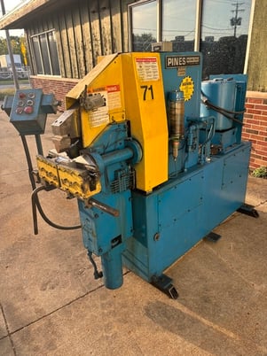 1-1/4" Pines #3T, hydraulic vertical bender, 0.065" wall x 1.250", 140&deg; bend angle. operator palm buttons - Image 2