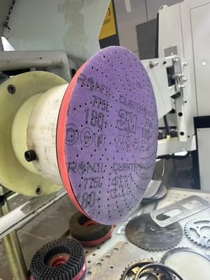 SMC #SD-H, manual deburring machine, 330x300mm area, 1000x800mm work table, NEW - Image 6