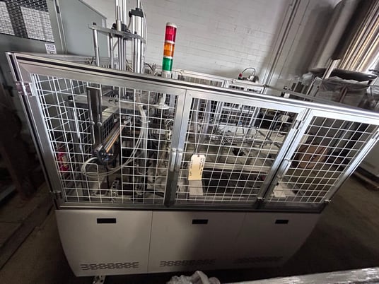 Quanzhou Feisi #MM06, Fully Automatic Folded Kraft Carton Box Making Machine, 2022 - Image 2