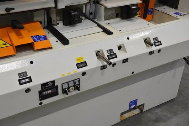 SCM #Superset-NT, feed through moulder, 6-head, 9-7/16" x 4-3/4" capacity, 1.5" spindle diameter - Image 5