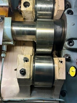 Asahi Seiki #TP-25, transfer press, 2" stroke, 11 op die set, single row feed, Ori air cooled & brake, 1983 - Image 6