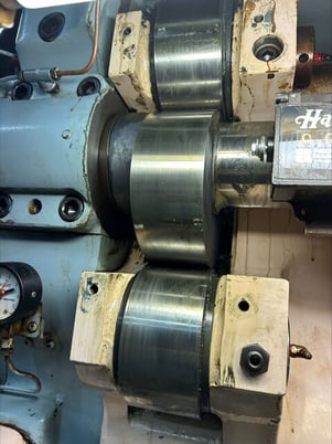 Asahi Seiki #TP-25, transfer press, 2" stroke, 11 op die set, single row feed, Ori air cooled & brake, 1983 - Image 7