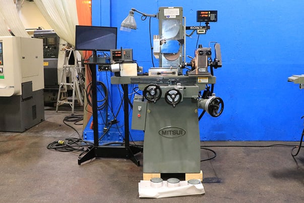 6" x 12" Mitsui #MSG-200MH, vertical hand feed surface grinder w/ roller bearing table, 8" x 3/4" x 1-1/4" - Image 2