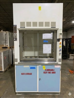 Fisher Hamilton, SafeAire Fume Hood, 4' width - Image 1