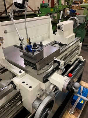 18" x 40" Powerturn, precision lathe with 3.14" spindle bore, 10.4" swing over cross slide, 7.5 HP, MT 4, new - Image 5