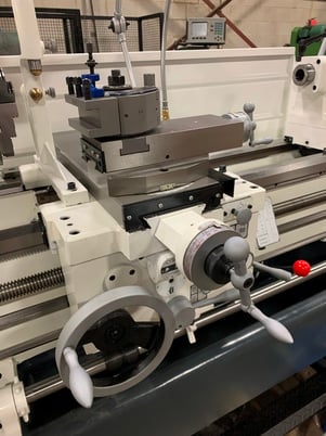 18" x 40" Powerturn, precision lathe with 3.14" spindle bore, 10.4" swing over cross slide, 7.5 HP, MT 4, new - Image 6