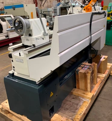 18" x 40" Powerturn, precision lathe with 3.14" spindle bore, 10.4" swing over cross slide, 7.5 HP, MT 4, new - Image 9