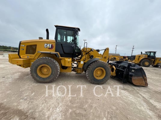 Cat 938M QC, Wheel Loader, 1673 hours, S/N: P5K02470, 2021 - Image 2