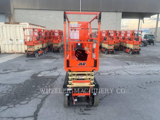 Jlg Industries, Inc. AE1932, Lift Scissor, 15 hours, S/N: M200055850, 2022 - Image 2