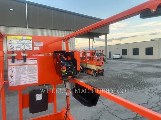 Jlg Industries, Inc. AE1932, Lift Scissor, 15 hours, S/N: M200055850, 2022 - Image 8