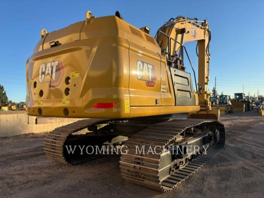 Caterpillar 352, Crawler Excavator, 129 hours, S/N: SYR10029, 2023 - Image 3