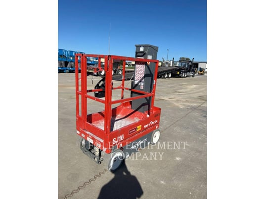 Skyjack Inc (Obsolete) SJ16, Lift Scissor, 140 hours, S/N: A600003459, 2022 - Image 3