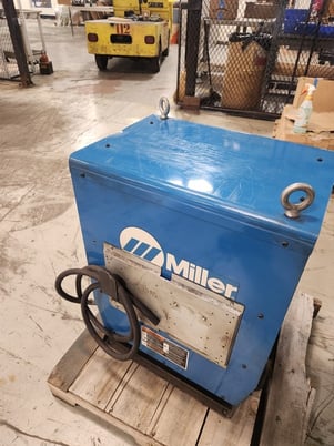 Miller #Auto-Axcess-450-DI welder - Image 5