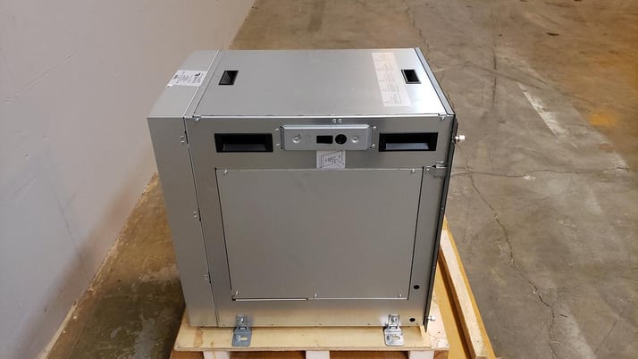 250 KVA APC #SYSW250KD, Static Bypass Switch, 3 phase, 250 kW, 380-301 Amps, 380-480 V - Image 4