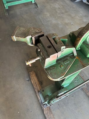 2" x 2" x 1/4" Whitney #455, manual ironworker - Image 3