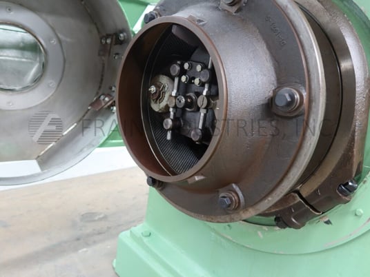 California #75C, pellet mill, 24" long x 13" wide receiving port. 36" long auger feeder - Image 2