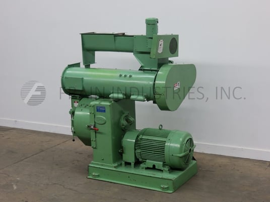 California #75C, pellet mill, 24" long x 13" wide receiving port. 36" long auger feeder - Image 5