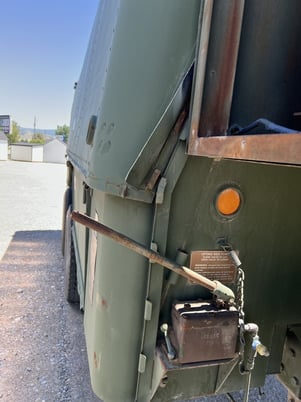 Army mobile machine shop trailer, hydraulic side doors - Image 10