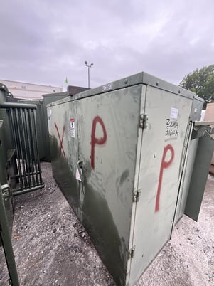 300 KVA 13750GY/7940 Primary, 208Y/120 Secondary, 3 phase, Padmount Transformer - Image 2