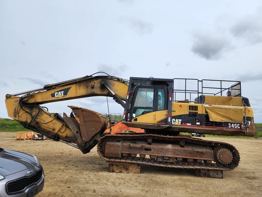 Caterpillar #345C, hydraulic excavator, blown engine, as is, 2006 - Image 1