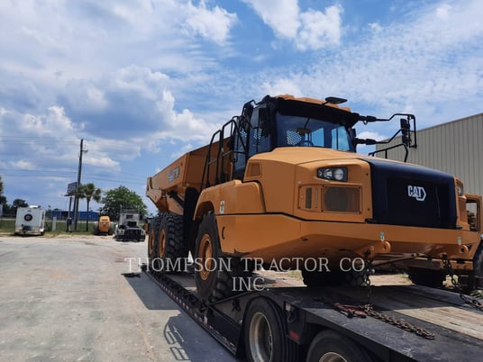 Caterpillar 730, Articulated Truck, 976 hours, S/N: 3T303273, 2023 - Image 2