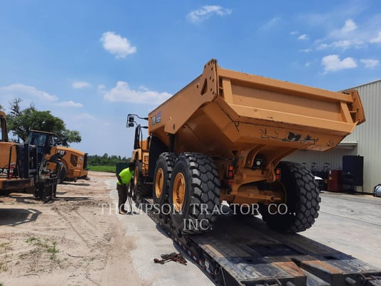 Caterpillar 730, Articulated Truck, 976 hours, S/N: 3T303273, 2023 - Image 4
