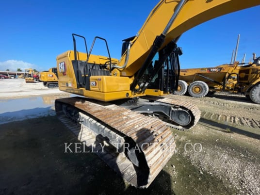 Caterpillar 320, Crawler Excavator, 1308 hours, S/N: MYK20867, 2022 - Image 2