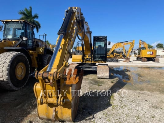 Caterpillar 320, Crawler Excavator, 1308 hours, S/N: MYK20867, 2022 - Image 5