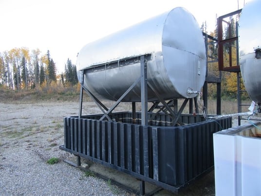 24 bbl Storage Tank, Westeel Rosco - Image 3