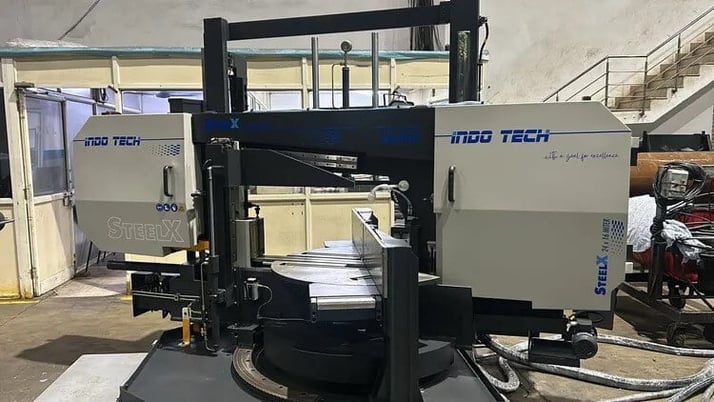 17.3" X 27.5" Indotech #i27X18-NC40, horizontal dual column bandsaw, Omron CNC Control, new - Image 2