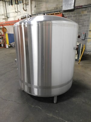 Walker 15 BBL 304 Stainless Steel tank, 15 barrel, 16" x20" manway, 3" side port, (3) 2" top inlets - Image 4