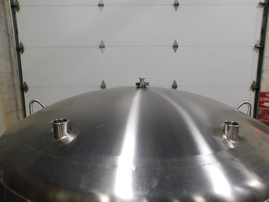 Walker 15 BBL 304 Stainless Steel tank, 15 barrel, 16" x20" manway, 3" side port, (3) 2" top inlets - Image 7
