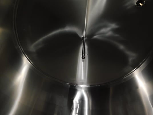 Walker 15 BBL 304 Stainless Steel tank, 15 barrel, 16" x20" manway, 3" side port, (3) 2" top inlets - Image 9