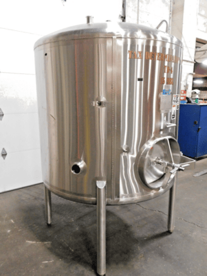 Walker 15 BBL 304 Stainless Steel tank, 15 barrel, 16" x20" manway, 3" side port, (2) 2" top inlets - Image 2