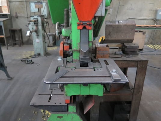 5" x 5" x 1/2" Mubea #KBL-71-5, mechanical ironworker, 71 ton, 6" angles, 5 hp power - Image 5