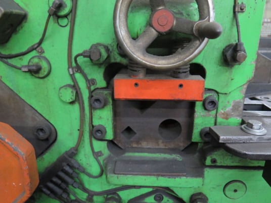 5" x 5" x 1/2" Mubea #KBL-71-5, mechanical ironworker, 71 ton, 6" angles, 5 hp power - Image 8